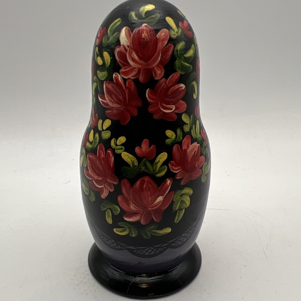 Wooden Russian Nesting Doll w/ Floral Design 5 Piece Set Signed - Picture 9 of 9